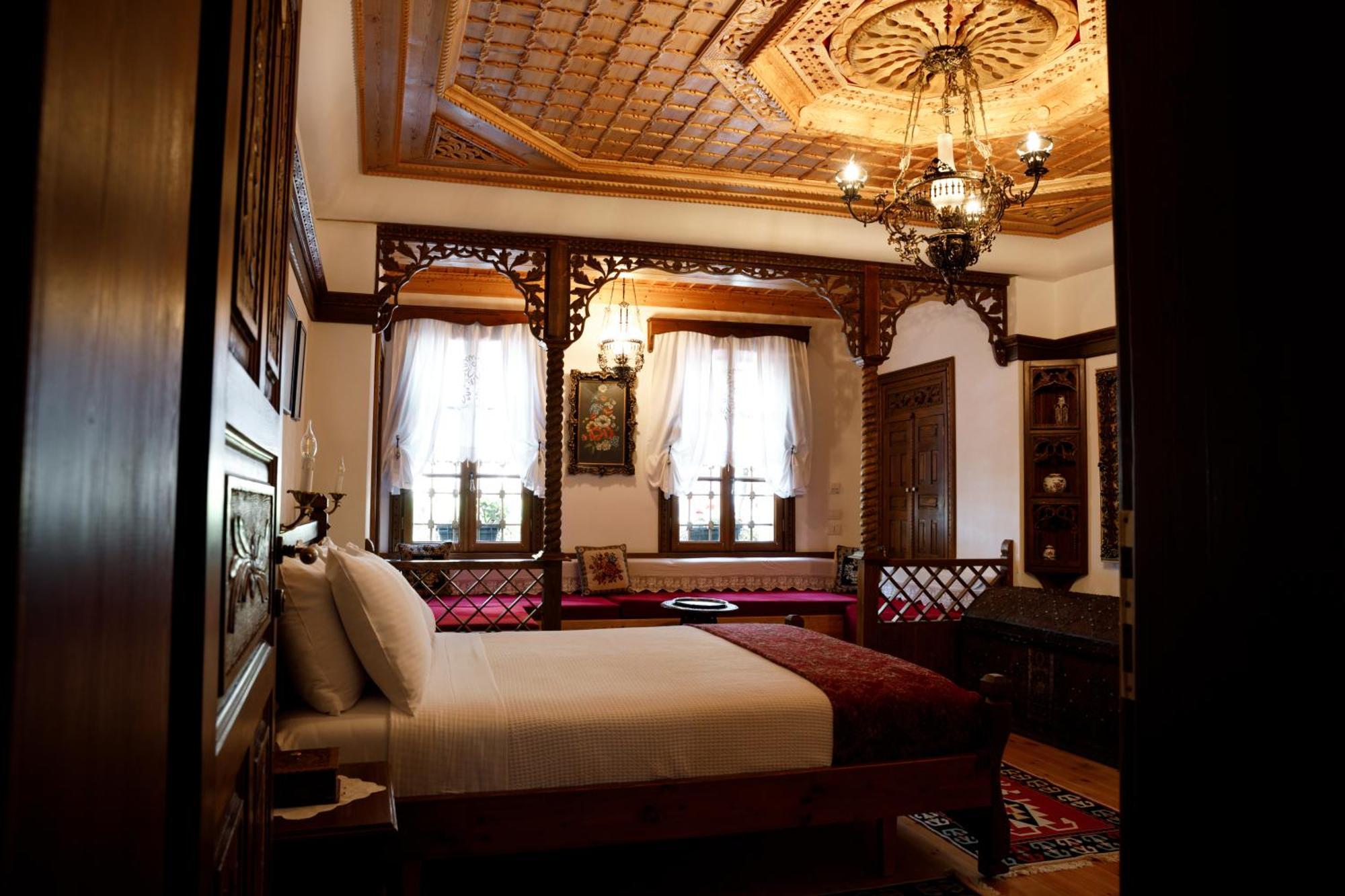 Boutique Hotel Musee Gjirokaster Luaran gambar