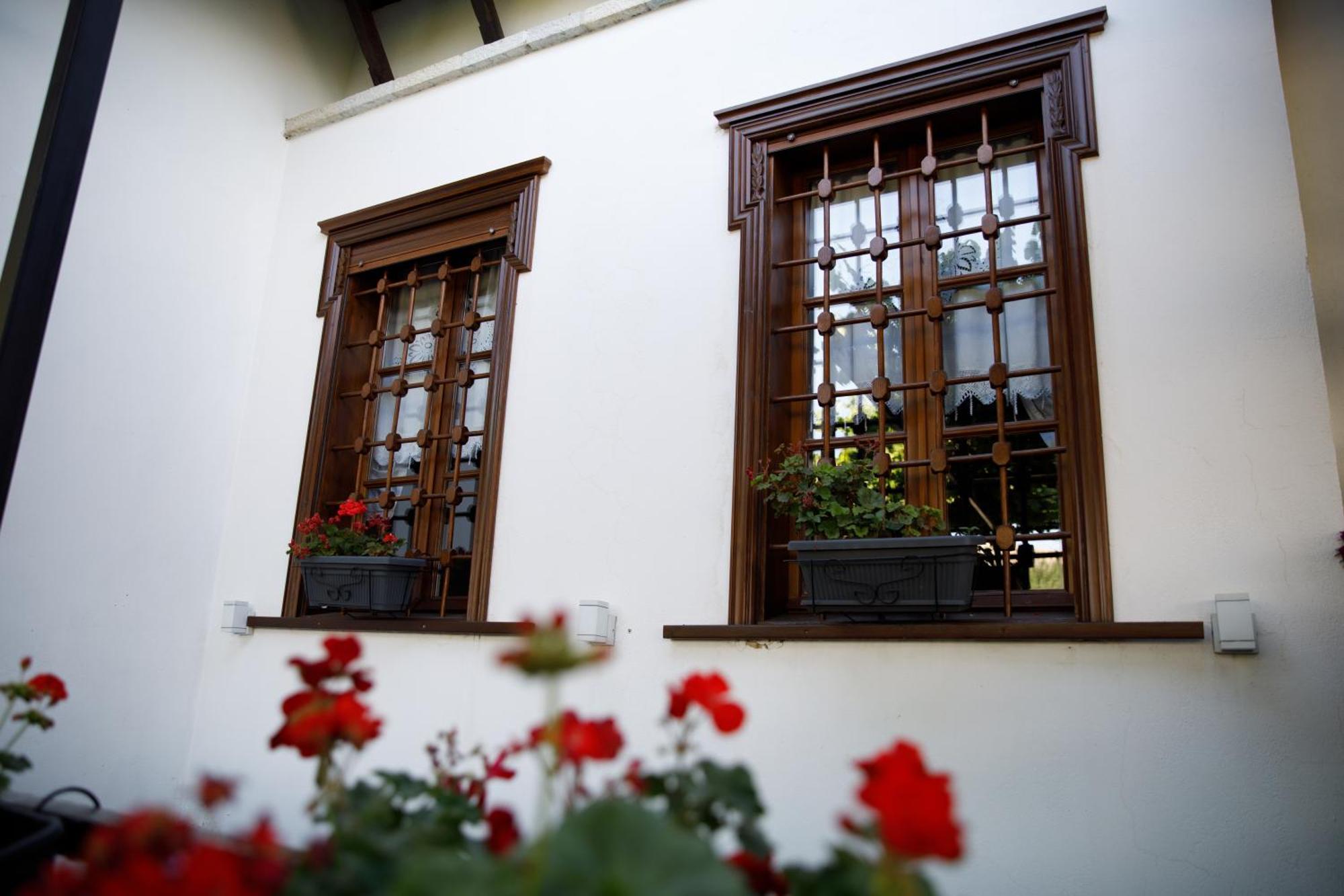 Boutique Hotel Musee Gjirokaster Luaran gambar